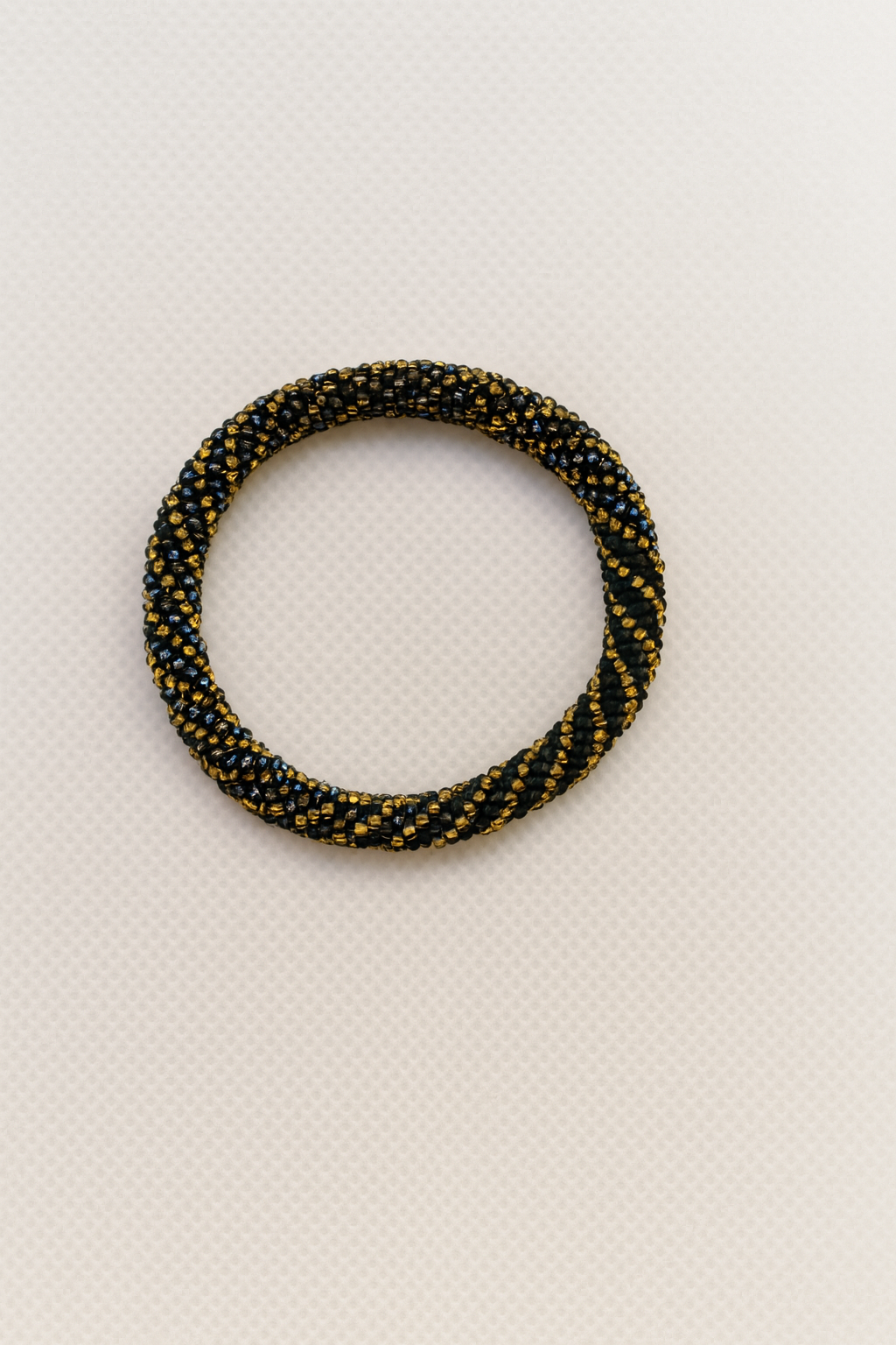 Pulsera Sankalpa con propósito - Colección negro